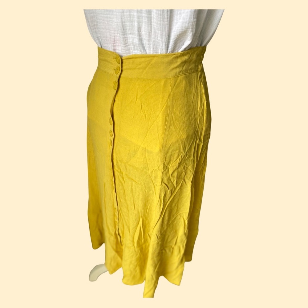 TIGERLILY MIDI SKIRT S8 sunflower yellow, front split. - Picture 5 of 7